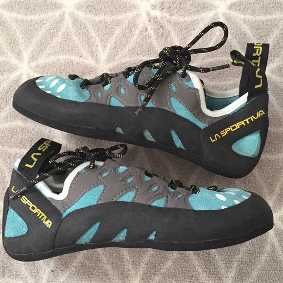 rock climbing hiking shoes